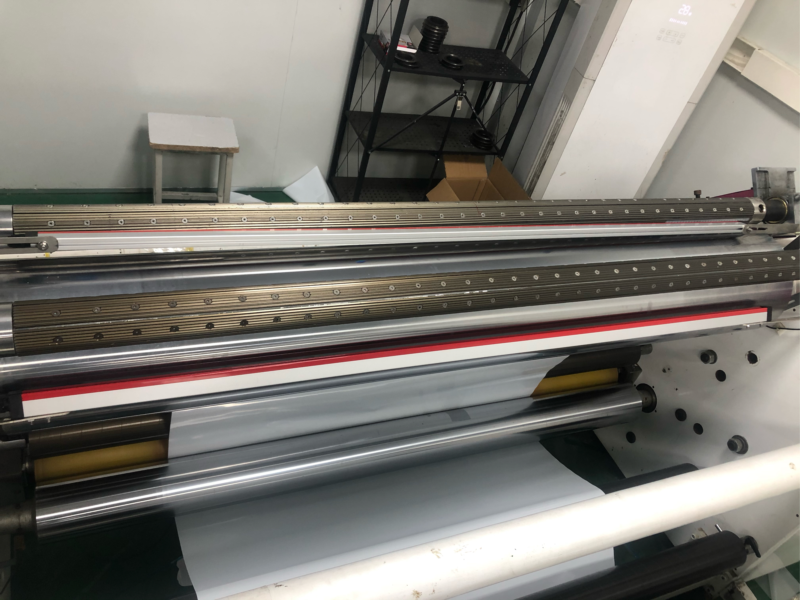制作静电消除器(制作静电消除器的材料)